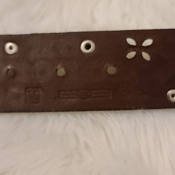 FOSSIL brown leather belt   - Picture 3 of 7